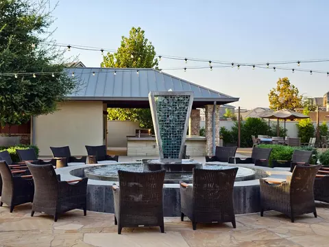View/Area - 887 Wishon Ave W, Madera, CA 93636 photo 2 of 3