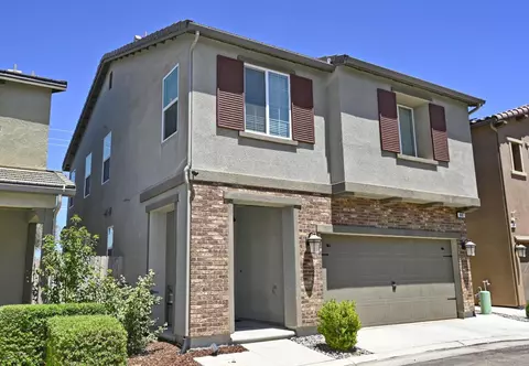 Exterior - 887 Wishon Ave W, Madera, CA 93636 photo 8 of 12