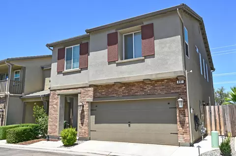 Exterior - 887 Wishon Ave W, Madera, CA 93636 photo 2 of 12
