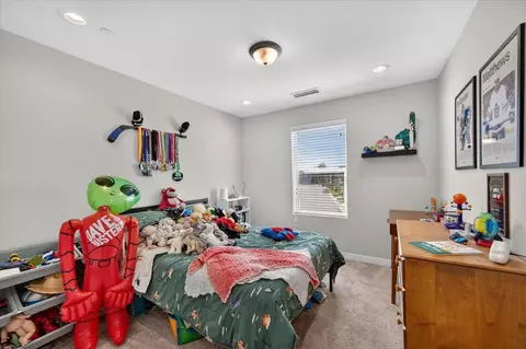 Bedroom - 4159 Vincent Rd, Madera, CA 93636 photo 1 of 3