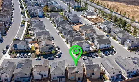 View/Area - 4159 Vincent Rd, Madera, CA 93636 photo 1 of 4