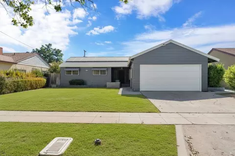 2673 S Lee Ave, Fresno, CA 93706