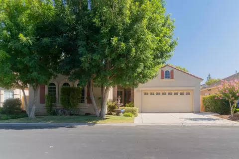 2629 E Sage Way, Fresno, CA 93720