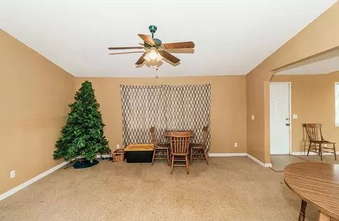 Living - 40696 Oakwood Rd, Madera, CA 93636 photo 6 of 6