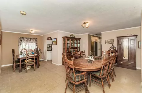 Dining - 40696 Oakwood Rd, Madera, CA 93636 photo 1 of 3