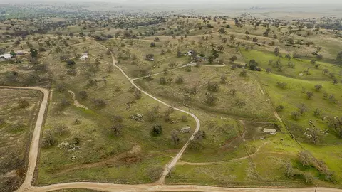 View/Area - 40696 Oakwood Rd, Madera, CA 93636 photo 9 of 10