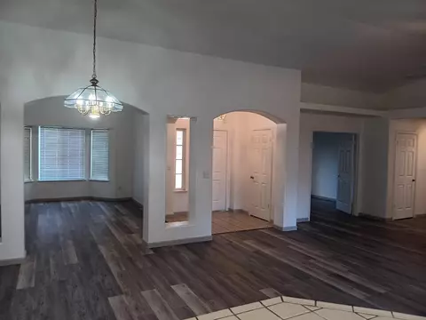 Living - 15887 W Stanislaus Ave, Kerman, CA 93630 photo 1 of 3