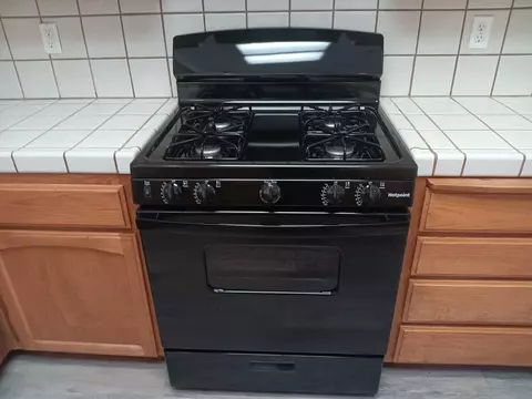 Kitchen - 15887 W Stanislaus Ave, Kerman, CA 93630 photo 3 of 3