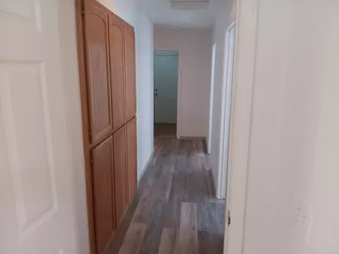Entry Way - 15887 W Stanislaus Ave, Kerman, CA 93630 photo 4 of 4