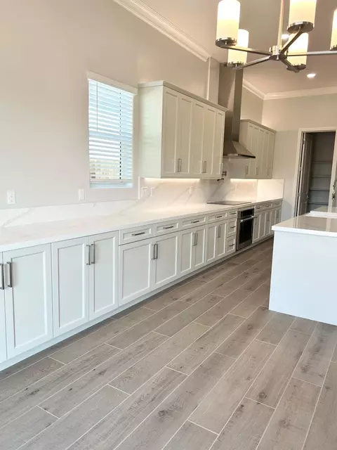 Kitchen - 1626 Windmill Ln, Clovis, CA 93619 photo 8 of 9