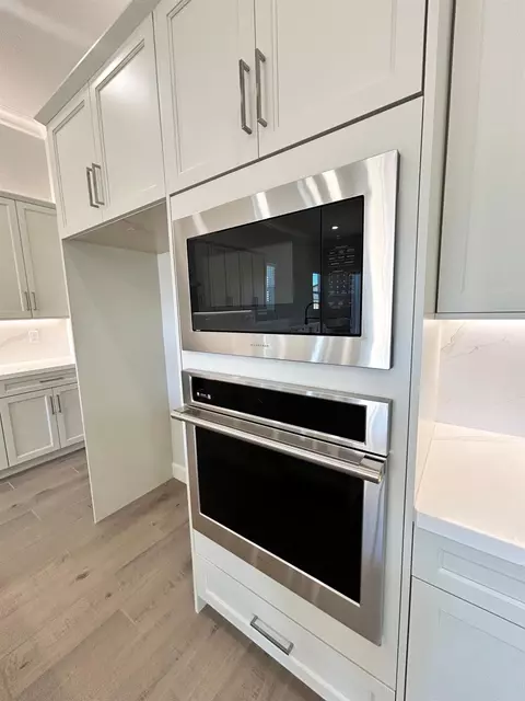 Kitchen - 1626 Windmill Ln, Clovis, CA 93619 photo 5 of 9