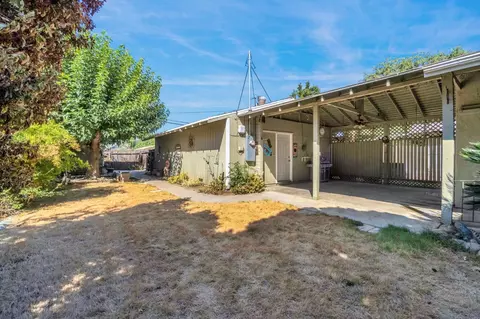 Exterior - 314 N 5th St, Fowler, CA 93625 photo 7 of 10