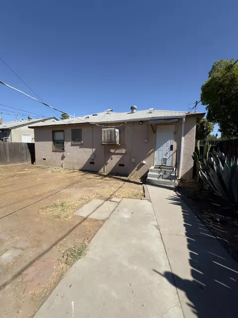 Exterior - 1242 E Shields Ave, Fresno, CA 93704 photo 6 of 13