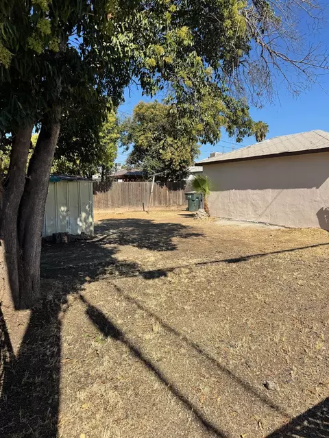Exterior - 1242 E Shields Ave, Fresno, CA 93704 photo 11 of 13