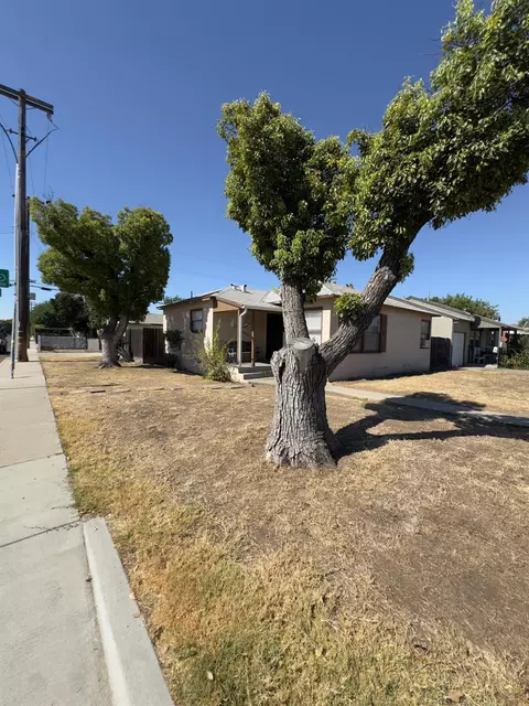 Exterior - 1242 E Shields Ave, Fresno, CA 93704 photo 4 of 13