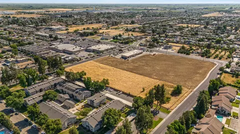 0 E Sequoia Dr, Dinuba, CA 93618 photo 3