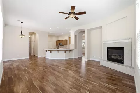 Living - 256 N Magnolia Ave, Clovis, CA 93611 photo 5 of 5