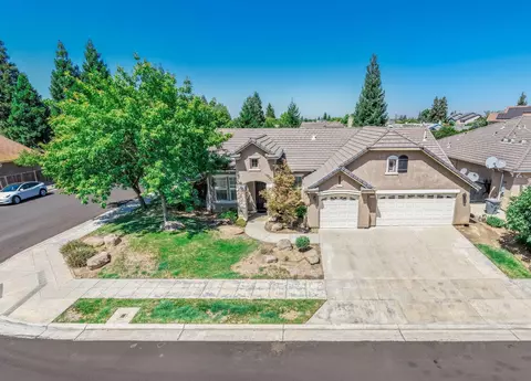 View/Area - 256 N Magnolia Ave, Clovis, CA 93611 photo 7 of 7