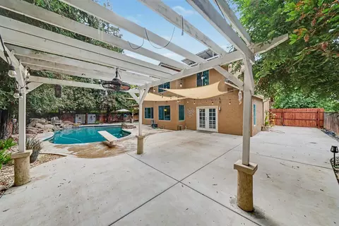Exterior - 2055 Bedford Ave, Clovis, CA 93611 photo 2 of 6