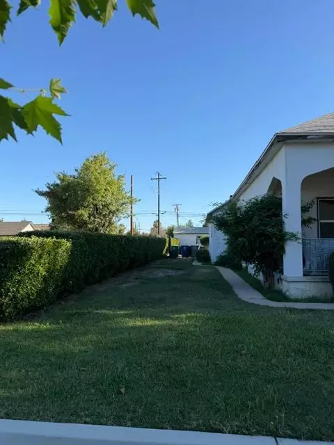 Exterior - 1916 7th St, Sanger, CA 93657 photo 3 of 8