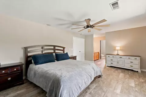 Bedroom - 16176 Paula, Madera, CA 93636 photo 2 of 4