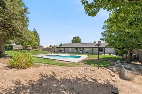 Exterior - 16176 Paula, Madera, CA 93636 photo 8 of 9