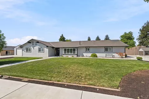 Exterior - 16176 Paula, Madera, CA 93636 photo 2 of 9
