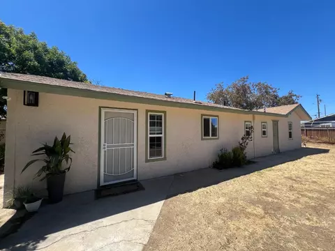 Exterior - 55 E Lorena Ave, Fresno, CA 93706 photo 4 of 22