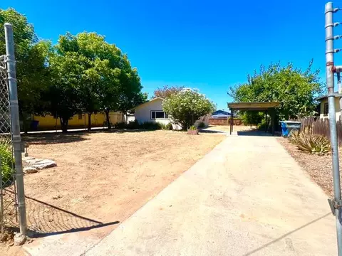Exterior - 55 E Lorena Ave, Fresno, CA 93706 photo 21 of 22