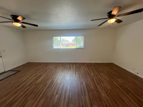 Living - 55 E Lorena Ave, Fresno, CA 93706 photo 5 of 7