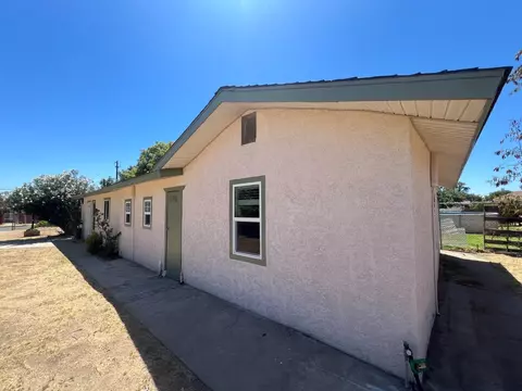 Exterior - 55 E Lorena Ave, Fresno, CA 93706 photo 8 of 22