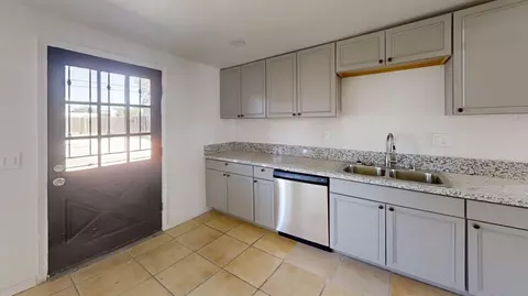 Kitchen - 223 Buchanan St, Coalinga, CA 93210 photo 2 of 3