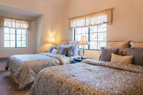 Bedroom - 51400 Hogback Rd, Miramonte, CA 93641 photo 2 of 2