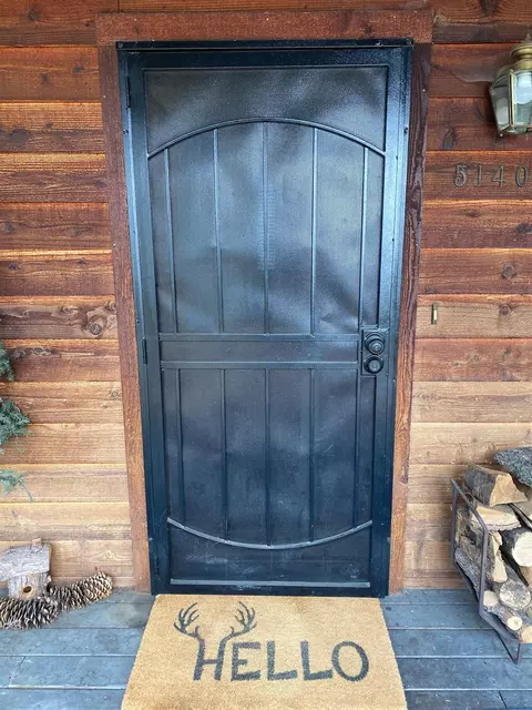 Entry Way - 51400 Hogback Rd, Miramonte, CA 93641 photo 1 of 2