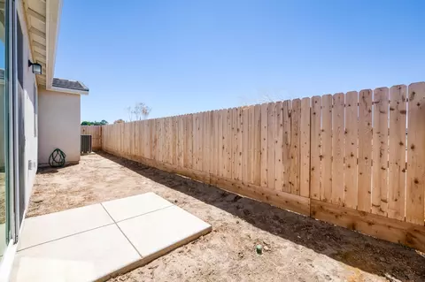 Exterior - 1640 Bloom Ave, Clovis, CA 93619 photo 6 of 7