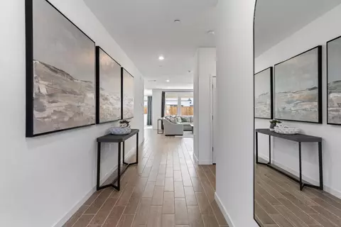Entry Way - 1046 Springtime Ave, Clovis, CA 93619 photo 2 of 6