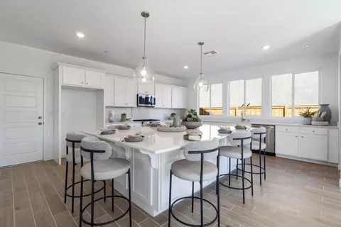 Kitchen - 1046 Springtime Ave, Clovis, CA 93619 photo 2 of 5