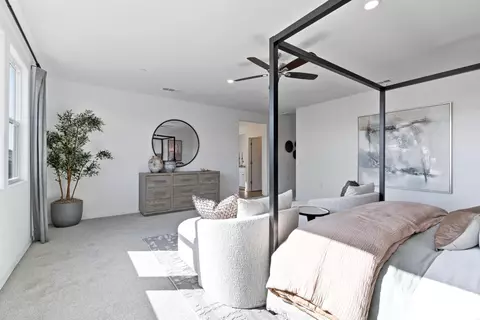 Bedroom - 1046 Springtime Ave, Clovis, CA 93619 photo 3 of 9