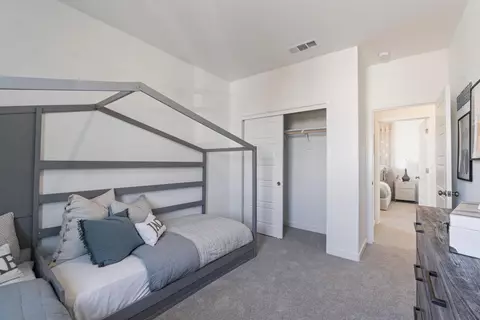 Bedroom - 1046 Springtime Ave, Clovis, CA 93619 photo 7 of 9