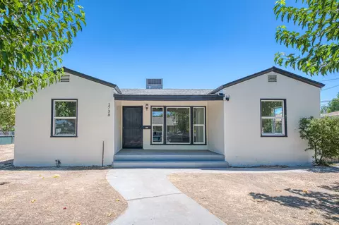 1738 N Angus St, Fresno, CA 93703
