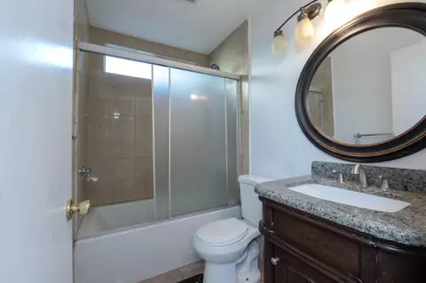 Bath - 2425 E Houston Ave, Fresno, CA 93720 photo 4 of 4