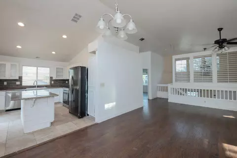 Living - 2425 E Houston Ave, Fresno, CA 93720 photo 4 of 6