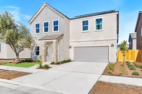 Exterior - 1053 Springtime Ave, Clovis, CA 93619 photo 2 of 4