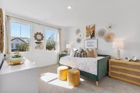 Bedroom - 1053 Springtime Ave, Clovis, CA 93619 photo 4 of 9
