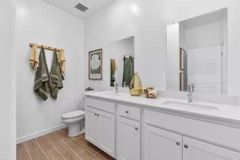Entry Way - 1053 Springtime Ave, Clovis, CA 93619 photo 7 of 7