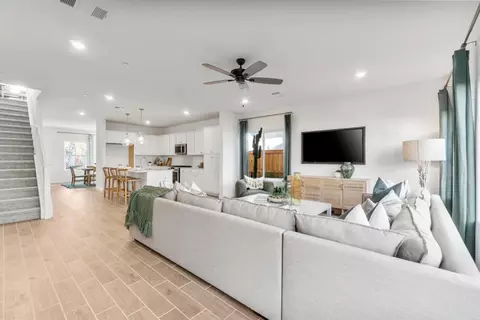 Entry Way - 1053 Springtime Ave, Clovis, CA 93619 photo 4 of 7