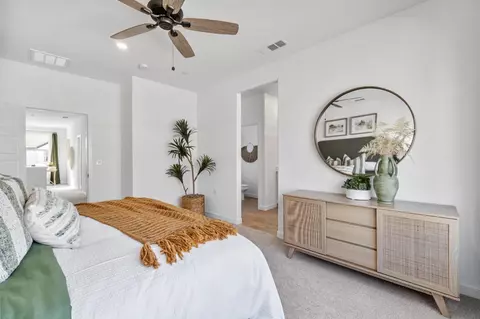 Bedroom - 1053 Springtime Ave, Clovis, CA 93619 photo 3 of 9
