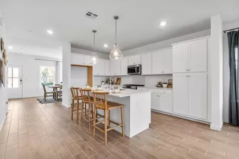 Entry Way - 1053 Springtime Ave, Clovis, CA 93619 photo 1 of 7