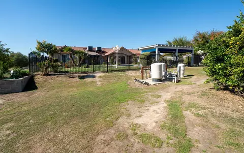 Exterior - 16861 Paula Rd, Madera, CA 93636 photo 9 of 14
