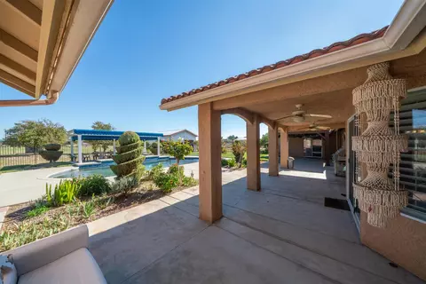Exterior - 16861 Paula Rd, Madera, CA 93636 photo 5 of 14